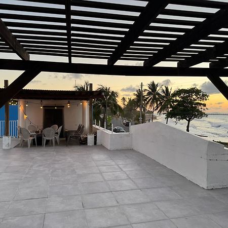 Aguada Beach Condos エクステリア 写真