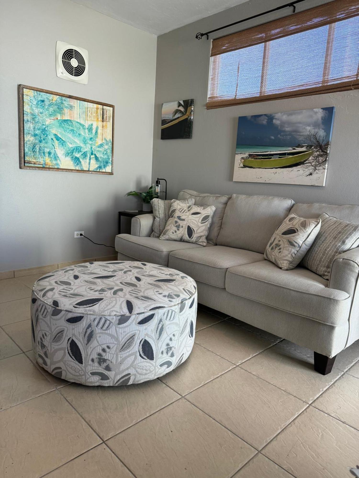 Aguada Beach Condos エクステリア 写真